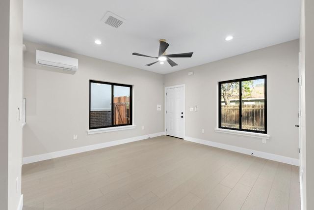 141 Birch St, Roseville, CA 95678