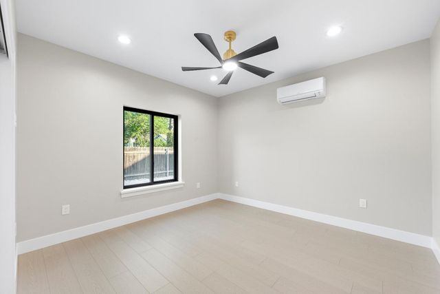 141 Birch St, Roseville, CA 95678