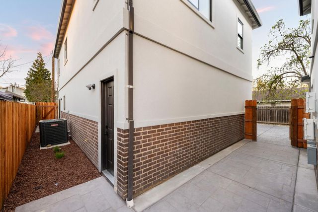 141 Birch St, Roseville, CA 95678