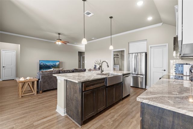 115 Apache Drive, Greenville, TX 75402