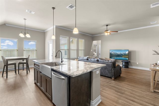 115 Apache Drive, Greenville, TX 75402