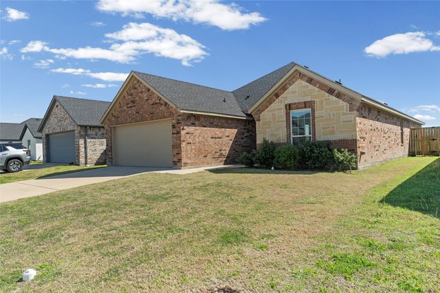115 Apache Drive, Greenville, TX 75402