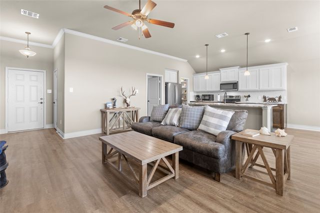 115 Apache Drive, Greenville, TX 75402