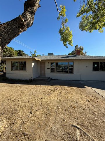 701 S Minaret, Turlock, CA 95380
