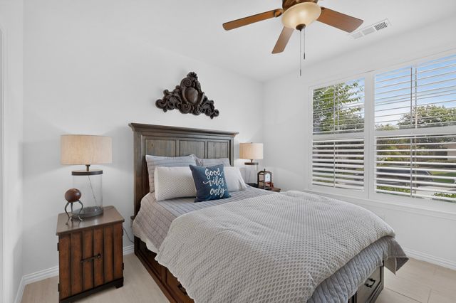 9705 Teakwood Avenue, Denton, TX 76207