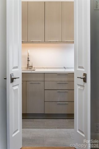 22 Snap Dragon Court, Asheville, NC 28804