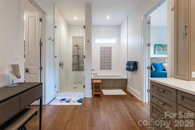 22 Snap Dragon Court, Asheville, NC 28804