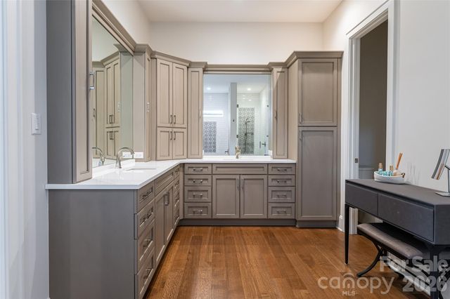 22 Snap Dragon Court, Asheville, NC 28804