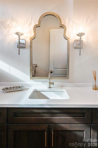 22 Snap Dragon Court, Asheville, NC 28804