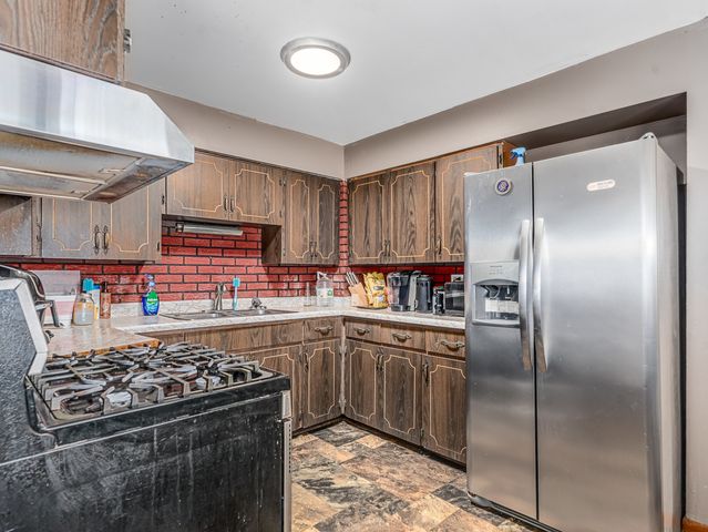 595 Hickory Street, Chicago Heights, IL 60411