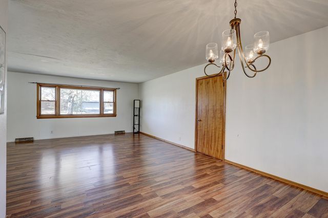 1910 Wynwood Drive, Carthage, MO 64836