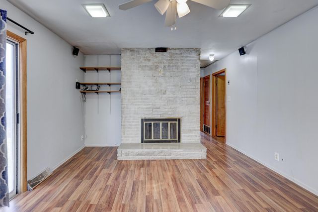 1910 Wynwood Drive, Carthage, MO 64836