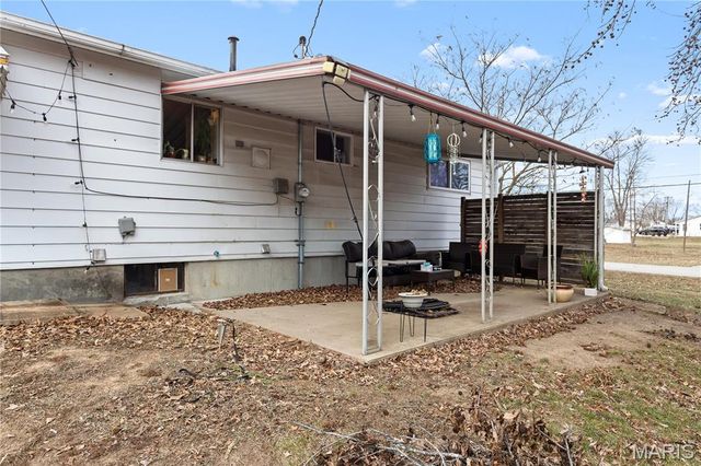 702 1st Street, Warrenton, MO 63383