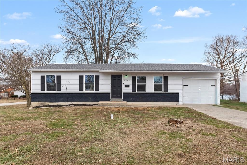 702 1st Street, Warrenton, MO 63383