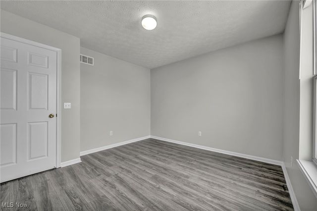 558 Lenox Court, Broadview Heights, OH 44147