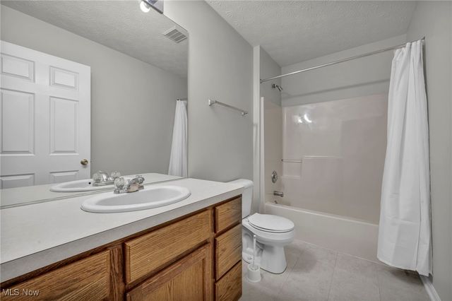 558 Lenox Court, Broadview Heights, OH 44147