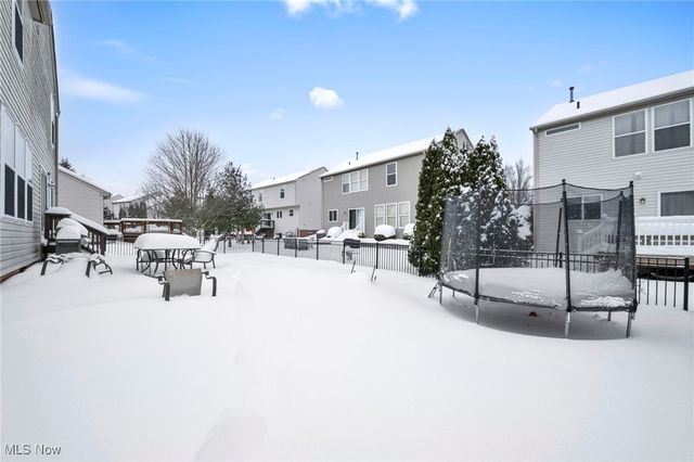 558 Lenox Court, Broadview Heights, OH 44147