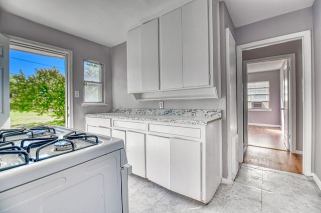 3330 Utah Avenue, Dallas, TX 75216