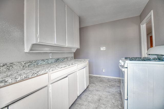 3330 Utah Avenue, Dallas, TX 75216