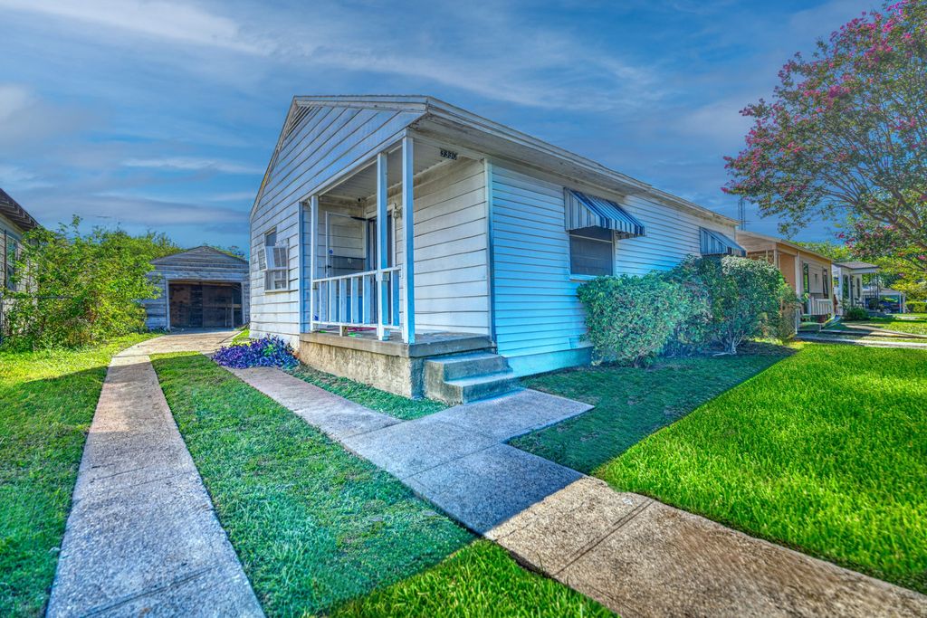 3330 Utah Avenue, Dallas, TX 75216