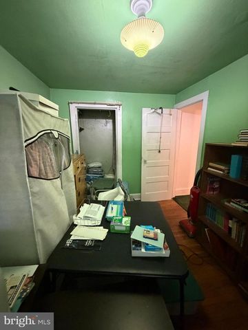 718 UPLAND ST, Chester, PA 19013