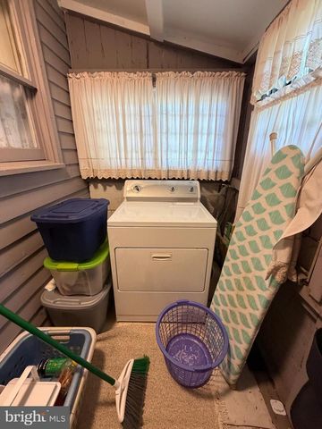 718 UPLAND ST, Chester, PA 19013