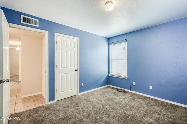 14233 RUSS LEACH Avenue, El Paso, TX 79938