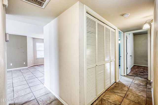 14233 RUSS LEACH Avenue, El Paso, TX 79938