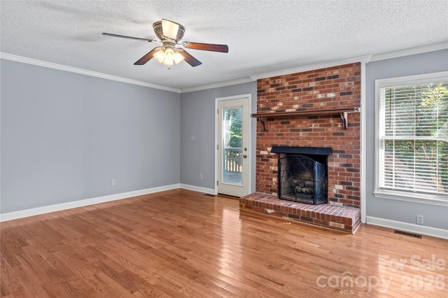 2513 Newington Court, Clemmons, NC 27012