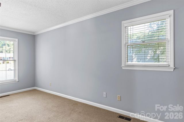 2513 Newington Court, Clemmons, NC 27012