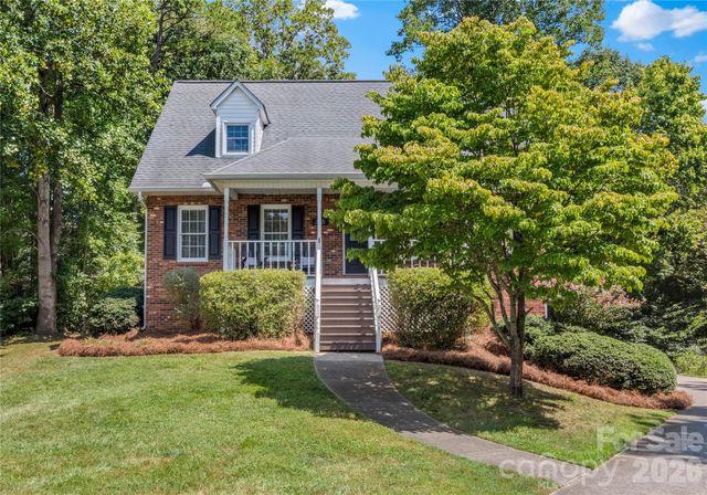 2513 Newington Court, Clemmons, NC 27012