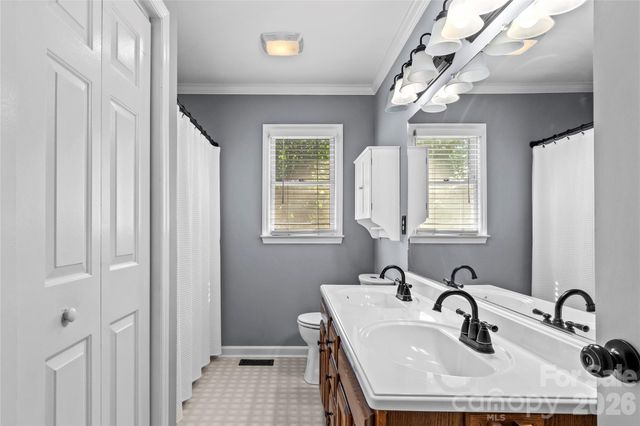 2513 Newington Court, Clemmons, NC 27012