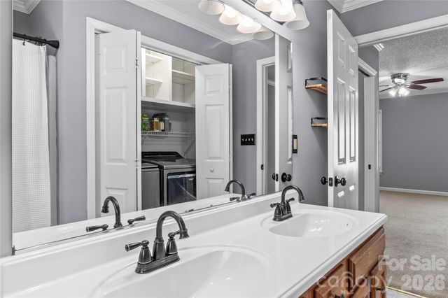 2513 Newington Court, Clemmons, NC 27012