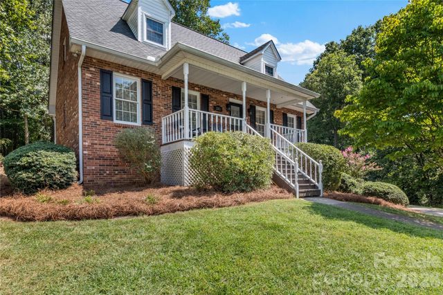 2513 Newington Court, Clemmons, NC 27012