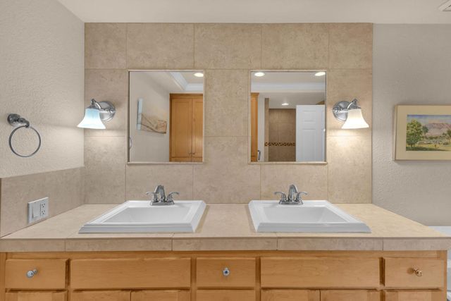 168 Camino Arroyo S, Palm Desert, CA 92260