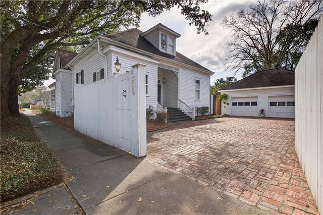 300 Ann S Street, Mobile, AL 36604