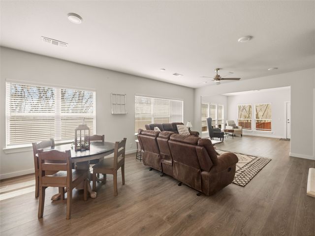 1314 Cole Drive, Trenton, TX 75490