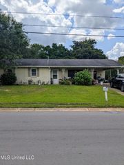 301 N Wilson Boulevard, Gulfport, MS 39503