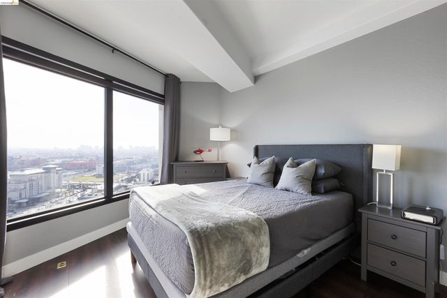 6363 Christie Ave. 2327, Emeryville, CA 94608