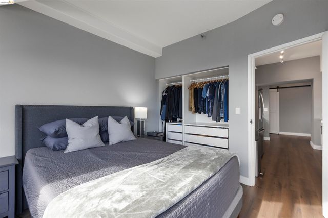 6363 Christie Ave. 2327, Emeryville, CA 94608