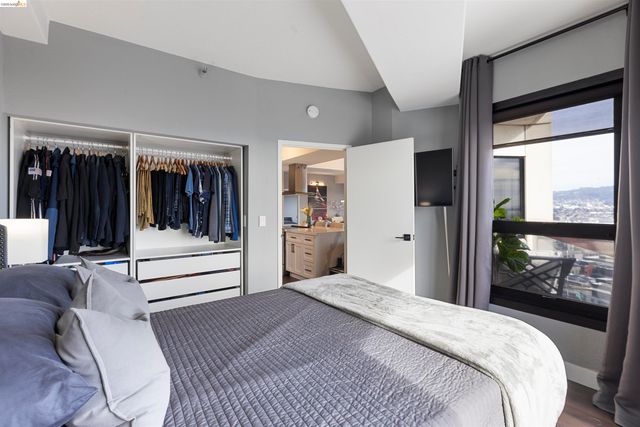 6363 Christie Ave. 2327, Emeryville, CA 94608