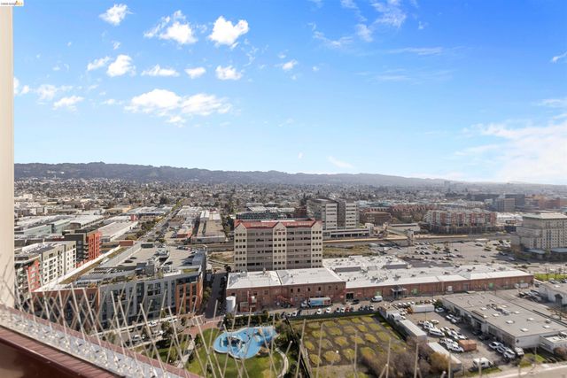 6363 Christie Ave. 2327, Emeryville, CA 94608