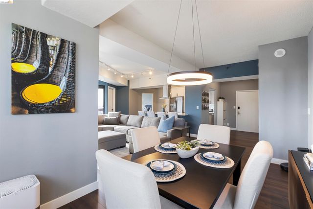 6363 Christie Ave. 2327, Emeryville, CA 94608