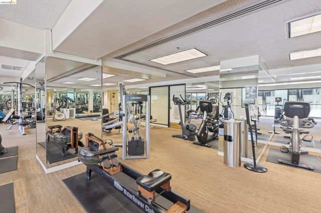 6363 Christie Ave. 2327, Emeryville, CA 94608