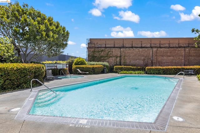 6363 Christie Ave. 2327, Emeryville, CA 94608