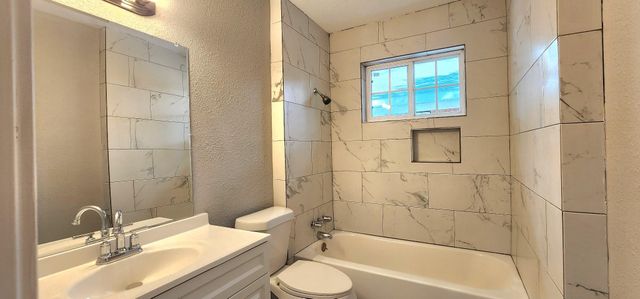 5914 Newquay Street, Houston, TX 77085