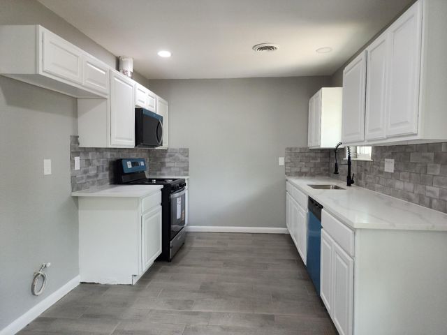 5914 Newquay Street, Houston, TX 77085