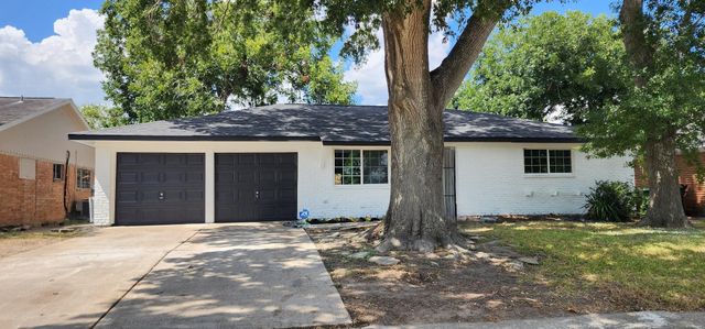 5914 Newquay Street, Houston, TX 77085