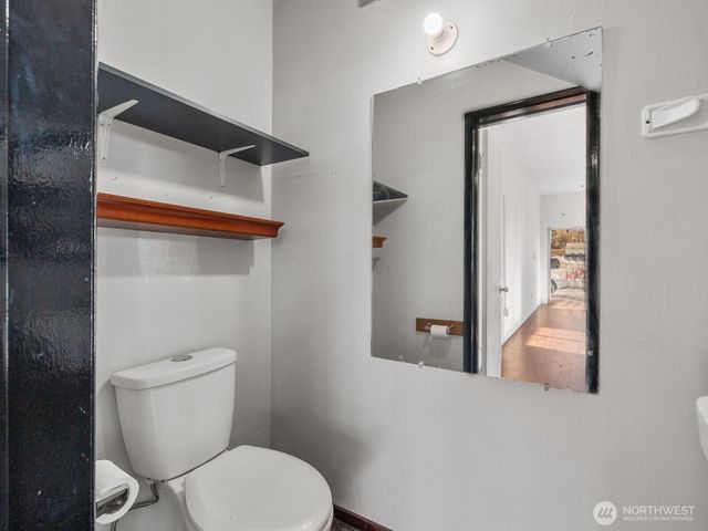 6325 Evergreen Way, Everett, WA 98203