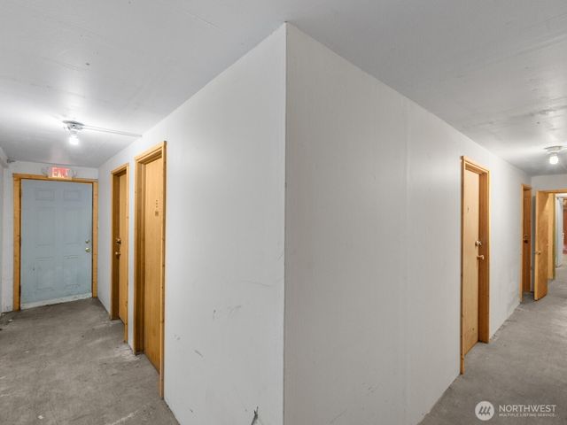 6325 Evergreen Way, Everett, WA 98203